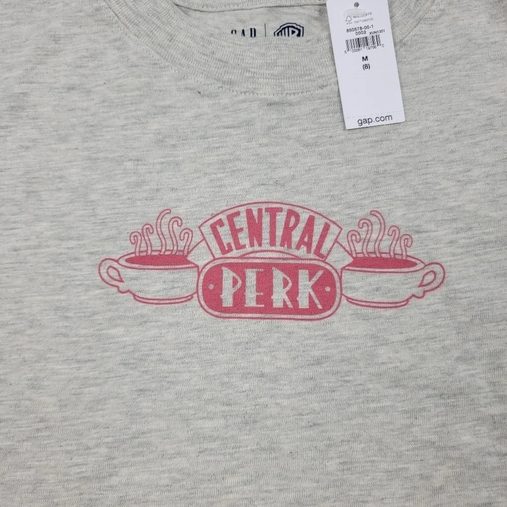 NWT‎ Gap teen Friends Central Perk crop tshirt Size Med (8)